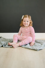 White + Red Ribbed Two-piece Cozy Set