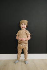 Light Mustard Strokes Two-piece Pocket Set