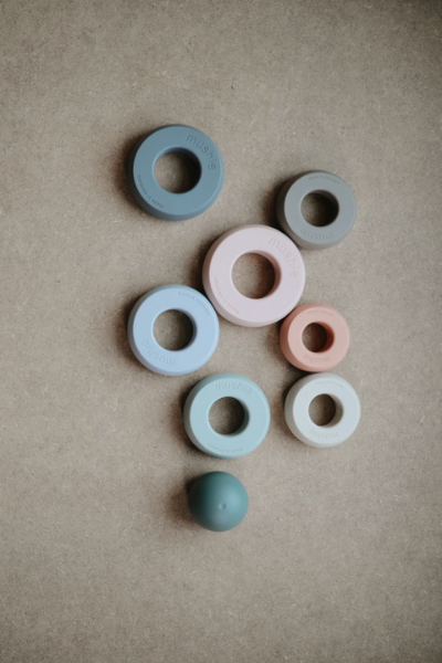 STACKING RINGS TOY - RUSTIC